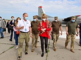 Генсек ОБСЕ посетила Донбасс и призвала открыть новые и существующие КПВВ