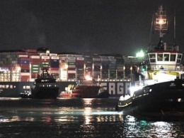 Египет пересмотрит размер компенсации за блокирование Суэцкого канала