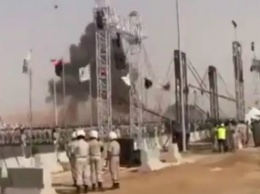 В Ливии истребитель разбился на военном параде (видео)