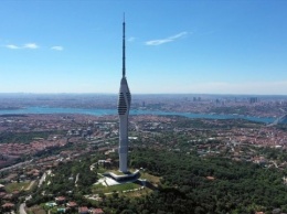 В Стамбуле открыли самую высокую в городе вышку и мечеть с самым высоким в стране алтарем