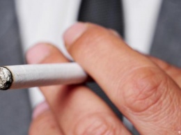 Как сигареты мешают карьере: немецкие работодатели курильщиков не любят