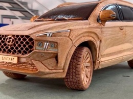 Деревянный брус превратили в точную копию Hyundai Santa Fe