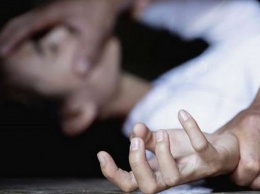 На Киевщине мужчина насиловал двух несовершеннолетних сестер