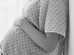 В больнице Кривого Рога скончалась беременная девушка, которую поджег 17-летний сожитель