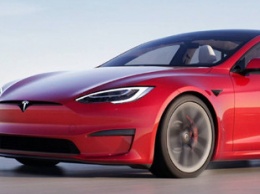 Запуск "космического корабля" Tesla Model S Plaid вновь отложен