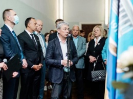В Киеве открыли мемориальную доску в честь Мирослава Скорика