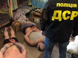 Воров в законе показательно задержали в камере СИЗО на Прикарпатье (ФОТО)