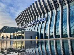 Крышу терминала аэропорта Симферополя восстановят по гарантии после крупного града