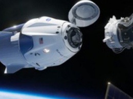 Грузовой корабль SpaceX состыковался с МКС
