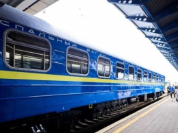 Укрзализница запустила летние поезда к Азовскому морю