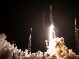 SpaceX успешно запустила ракету Falcon 9 со спутником SXM-8
