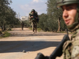 Турецкие военные в Сирии уничтожили заминированный автомобиль