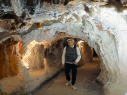 Орел и Решка. Чудеса света: ведущий тревел-шоу спустился в самую большую соляную пещеру в Европе