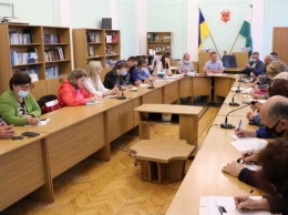 Первый заместитель городского головы Валерий Пархоменко провел совещание со старостами