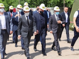 В Кривом Роге Президент Владимир Зеленский проверил, как проходит реконструкция стадиона "Металлург"