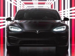 Илон Маск представил "самый быстрый серийный автомобиль" Tesla Model S Plaid