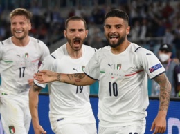 Италия разгромила Турцию на старте футбольного Евро-2020