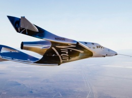 Владелец Virgin Galactic Ричард Брэнсон планирует полететь в космос раньше Джеффа Безоса