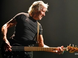 Основатель Pink Floyd послал Цукерберга "к черту"