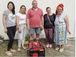 В Павлограде переселенцы готовят еду на кострах, - это конец благотворительности