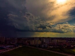 Оставайся дома: в Одессе разбушевалась непогода (обновляется)