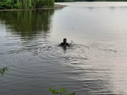 Плавал с братьями и упал с матраца: подробности гибели 6-летнего ребенка на Харьковщине