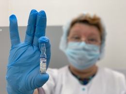 "Новая газета" рассказала о тайной подмене вакцин от ковида российскими врачами