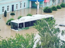 Власти Керчи намерены за неделю очистить город от последствий наводнения