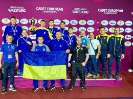 На третьем месте: украинские юниоры добыли медали на чемпионате Европы по греко-римской борьбе