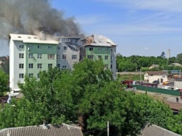 Под Киевом произошел взрыв в пятиэтажке: людей эвакуируют