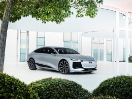 Reuters: Audi представит свой последний ДВС-автомобиль в 2026 году (это будет новый Audi Q8) и полностью перейдет на электромобили к 2032 году