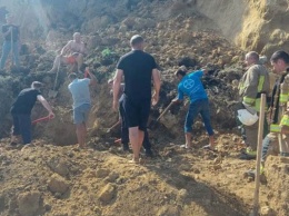 В Одесской области рядом с базой отдыха произошел оползень, спасатели ищут людей