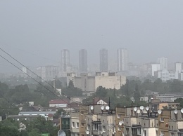 Пылевая буря, смог и формальдегид. Что происходит с воздухом в Киеве