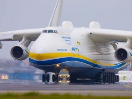 Крупнейший в мире самолет «Мрия» вернулся в небо после ремонта (ВИДЕО)