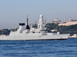 Россия применила предупредительное бомбометание по британскому эсминцу «Дефендер» в Черном море