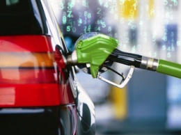 Минэкономики повысило максимальную цену на бензин
