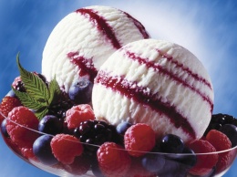 Чем опасно мороженое: ответ диетологов