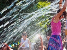 Украинцам обещают ослабление аномальной жары в ближайшие дни