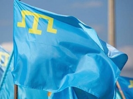 Офис Президента поздравил крымских татар с Днем флага