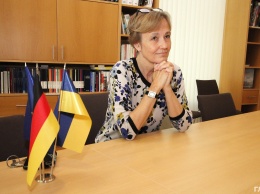Почему Меркель хотела пригласить Путина на саммит ЕС, и чего она хочет для Украины? Большое интервью с Послом Германии