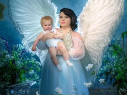 «Прямо ангел»: Саша Черно показало красивое фото с сыном