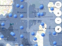 Москву накрыл "суперливень". Не работает метро, падают строительные краны, люди плавают по улицам. Видео