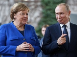 Меркель настаивает на саммите ЕС с Путиным
