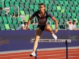 Американка побила мировой рекорд в беге на 400 метров с барьерами