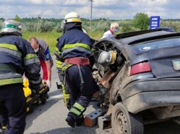 ДТП на трассе Днепр - Харьков: три человека госпитализированы