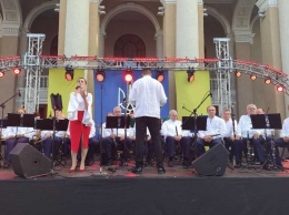 В Полтаве состоялся праздничный концерт по случаю Дня Конституции
