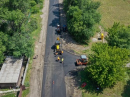Впервые за 30 лет: в Днепропетровской области капитально ремонтируют трассу