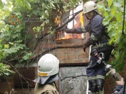 Под Харьковом молния ударила в заброшенный дом