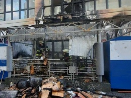 В Киеве случился пожар в супермаркете: людей эвакуировали