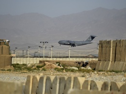 Войска США покинули крупнейшую авиабазу Афганистана